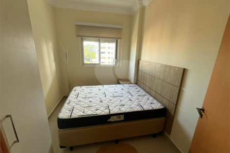 Apartamento mobiliado com 2 dormitórios sendo 1 suíte