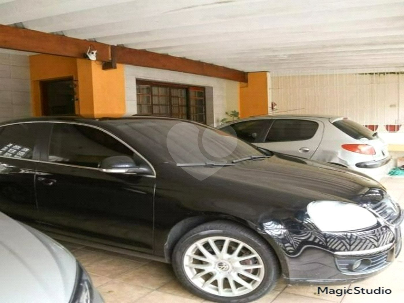 Casa com 120m² , 4 dormitórios , sendo 1 suíte , 3 vagas de garagem , à venda no Jabaquara.