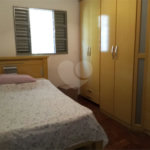 Terreno á venda com 2 casas na Vila Rosália, Guarulhos, SP.