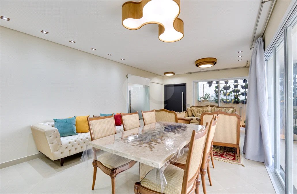 Apartamento à venda com 3 suítes em Jardim Marajoara, São Paulo, SP