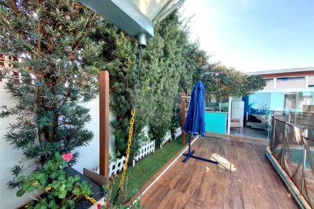Casa residencial com ponto comercial a venda no Centro