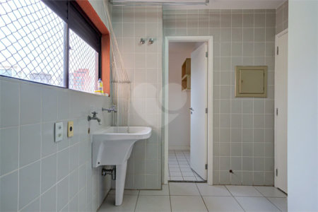 Apartamento para alugar com 3 quartos, sendo 1 suíte, em Chácara Santo Antônio, São Paulo, SP