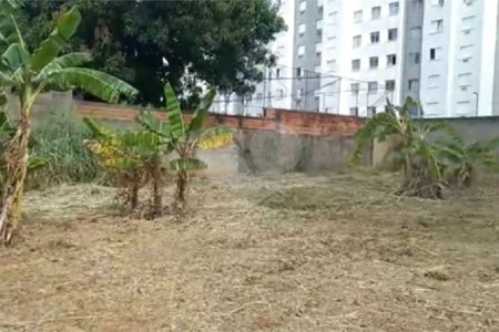 Terreno com 2.088,00 m² .