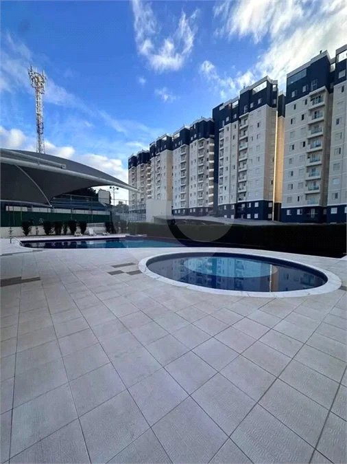 Indaiatuba - Condomínio Grand Ville - Apto mobiliado - Locação - R$ 3.000,00 - condominio - R$ 620,82 - IPTU - R$ 102,83- Apartamento 63m³ - 3 quartos - Apartamento semi mobiliado com ar condicionado - 1 quarto suíte. Inclui cama box Queen e guarda roupa modulado grande. 1 quarto com guarda-roupas.