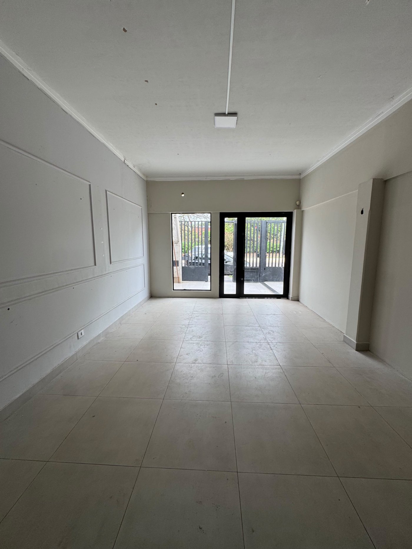 Casa para alugar com 3 quartos, sendo 1 suíte,  em Santos Dumont, Três Lagoas, MS
