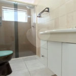 APARTAMENTO 2 QUARTOS (+1 REV.) MOBILIADO P/ALUGAR NO GUARUJÁ/PITANGUEIRAS 96m2 VISTA MAR