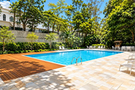 Apartamento à venda com 4 quartos, sendo 1 suíte, em Alto da Boa Vista, São Paulo, SP