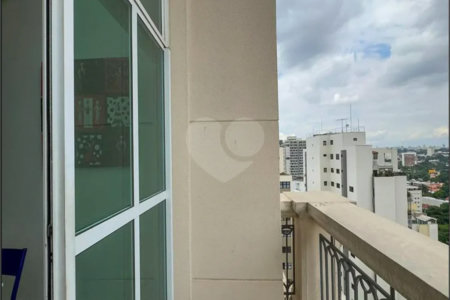 Apartamento à Venda no Campo Belo – Rua Demóstenes, 606