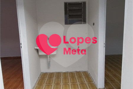 CASA A VENDA NO JARDIM DAS INDUSTRIAS COM 3 DORMITORIOS, 1 BANHEIRO, 3 VAGAS, SÃO JOSÉ DOS CAMPOS/SP