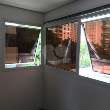 Sala comercial à venda no Paraíso