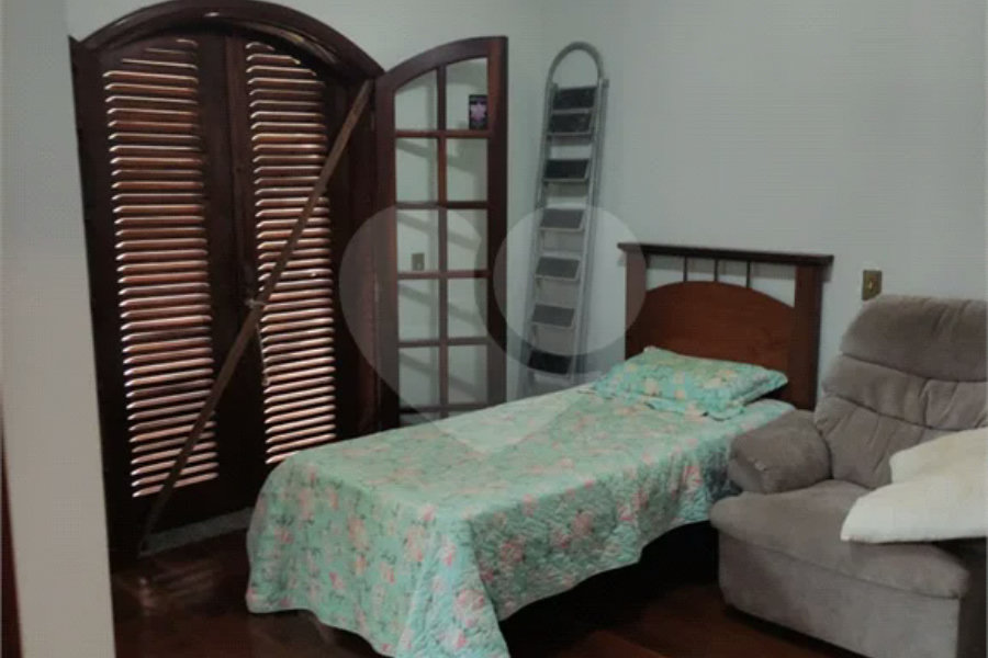 CASA À VENDA COM 3 SUITES CHACARA NAZARETH CENTRO PIRACICABA
