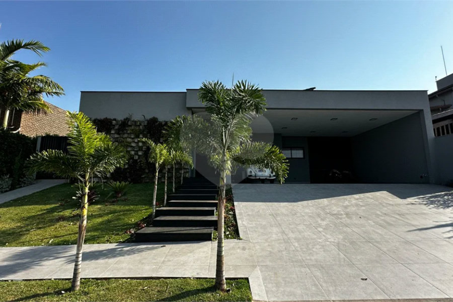 Casa de altíssimo padrão à venda no Condomínio Park Campestre I em Piracicaba - SP.