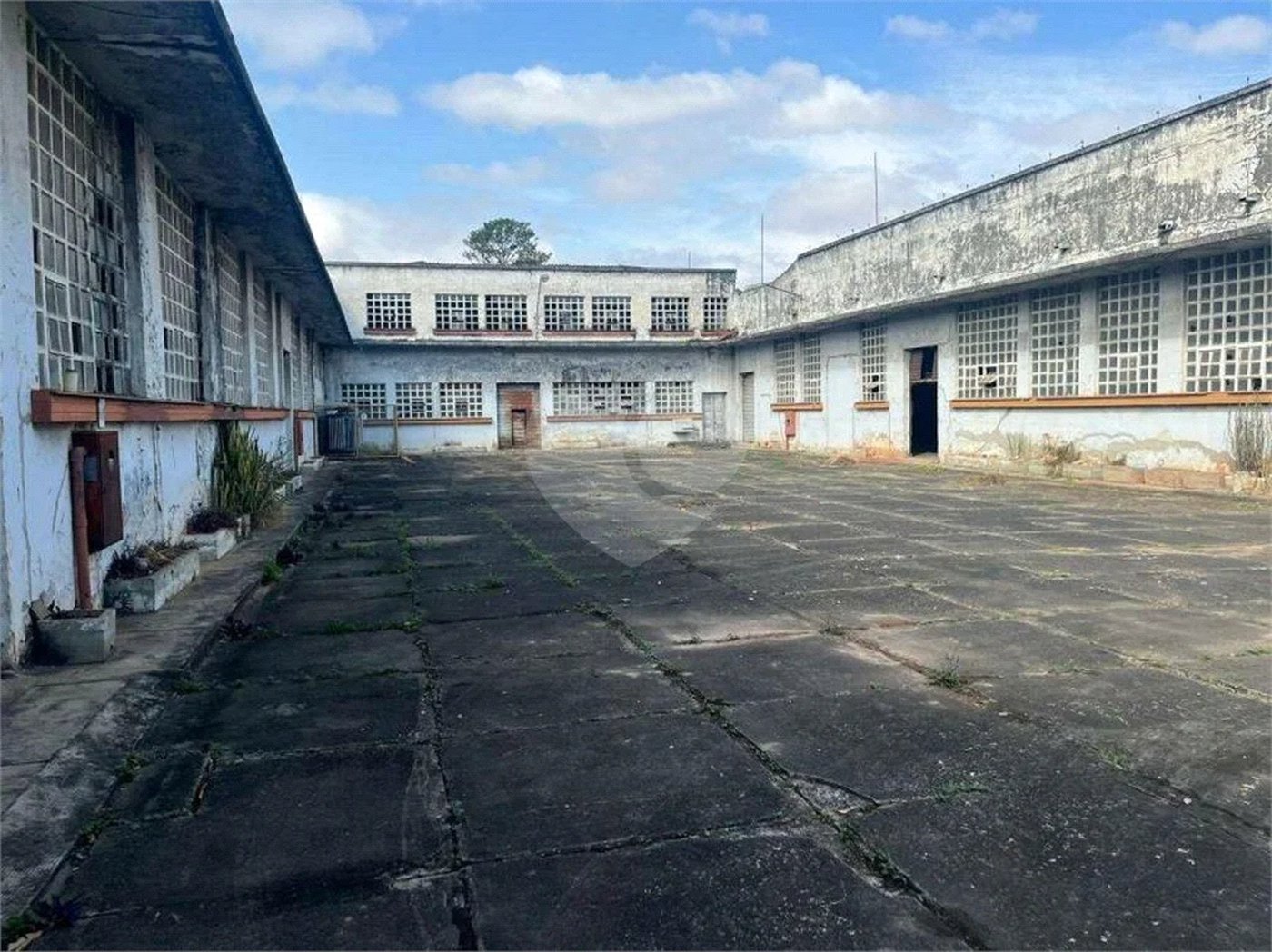 Oportunidade Única !! Terreno à venda na Anhanguera. 20 mil metros quadrados.