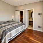 Casa nova no Saint Patrick com 926 m², 5 suítes, elevador e piscina aquecida, saúna em Sorocaba