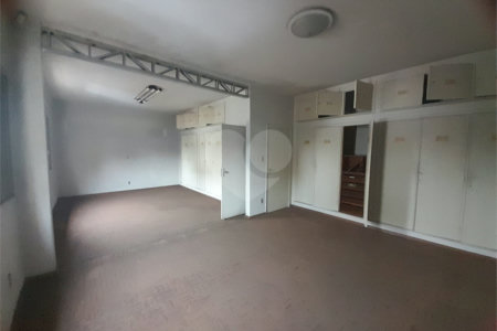 Prédio Comercial na Av. São Carlos - Excelente Oportunidade no Centro da Cidade