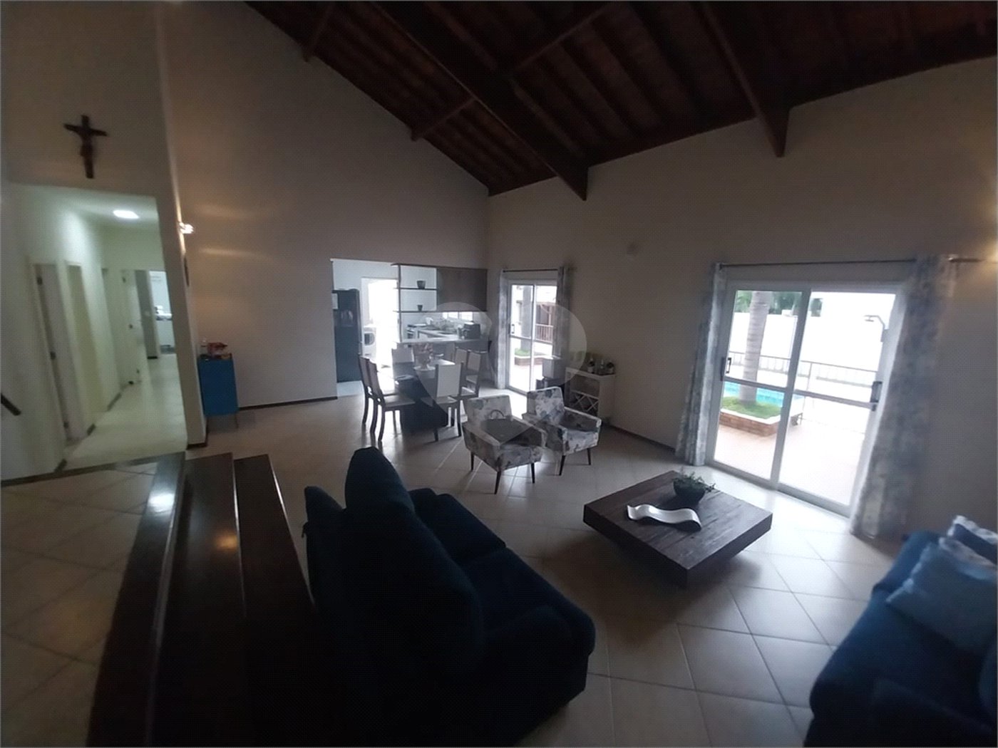 Casa Térrea Disponível para Locação e Venda no Condomínio Vilaggio Capriccio