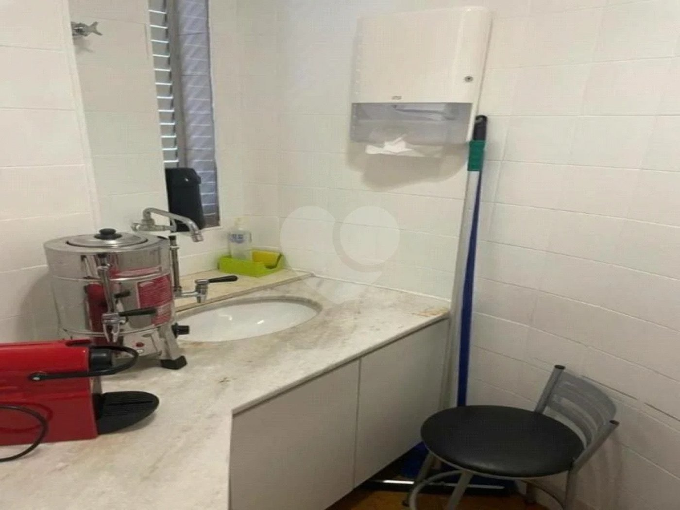 Sala comercial na Berrini, venha conhecer.