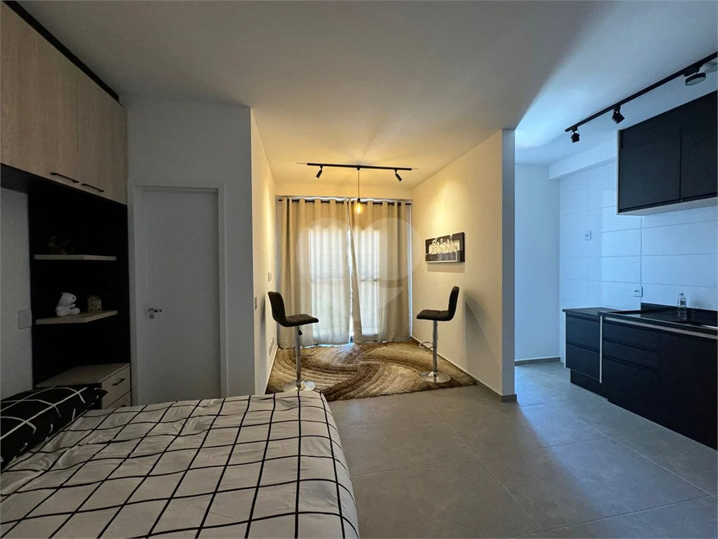 STUDIO SEMI MOBILIADO PARA VENDA OU LOCAÇÃO EM ATIBAIA