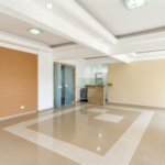 Cobertura duplex no Centro de São Bernardo do Campo, com 3 suítes, hidromassagem, mini spa, área gourmet e 2 vagas de garagem. Aceita permuta por apartamento de menor valor.