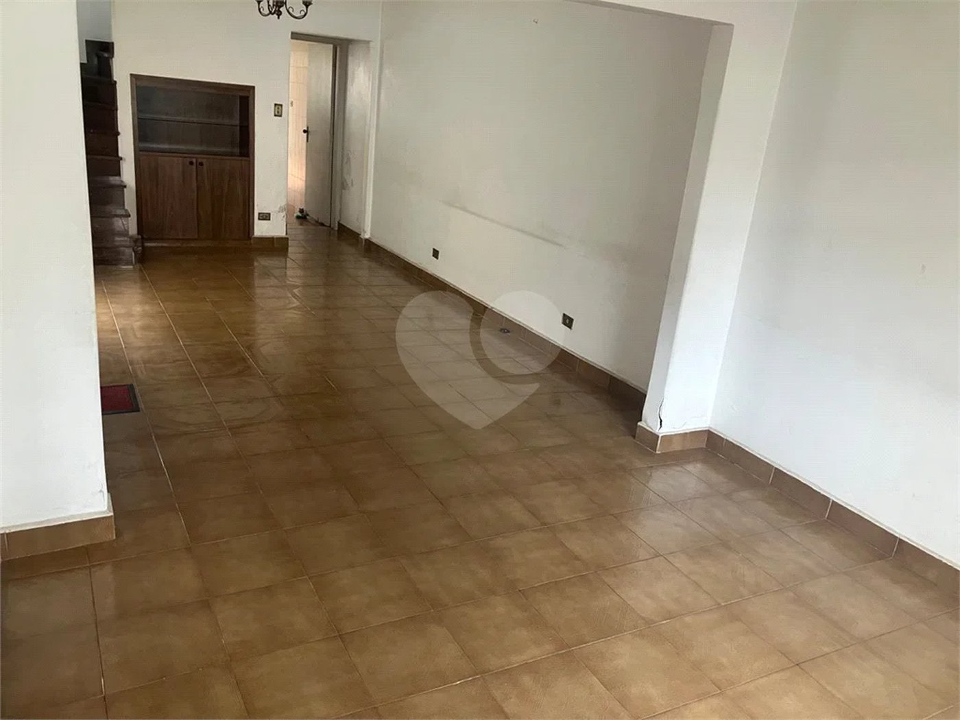 SOBRADO 3 QUARTOS 5 VAGAS DE GARAGEM PARADA INGLESA - ZN