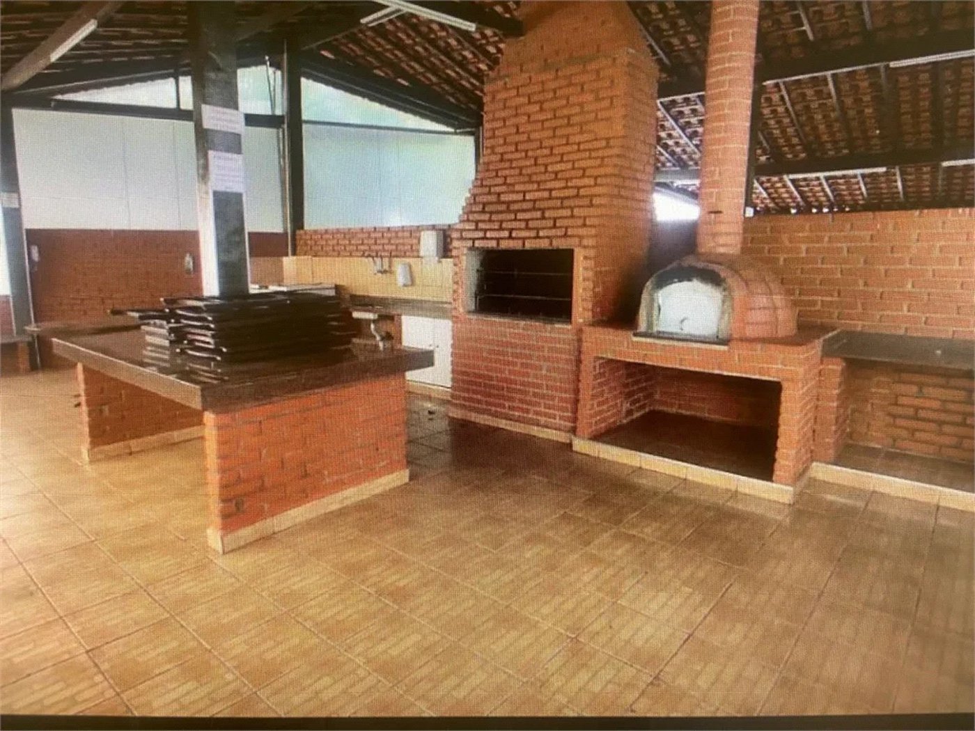 Apartamento mobiliado e pronto para morar. Conforto, praticidade e zero preocupações — traga apenas suas roupas.