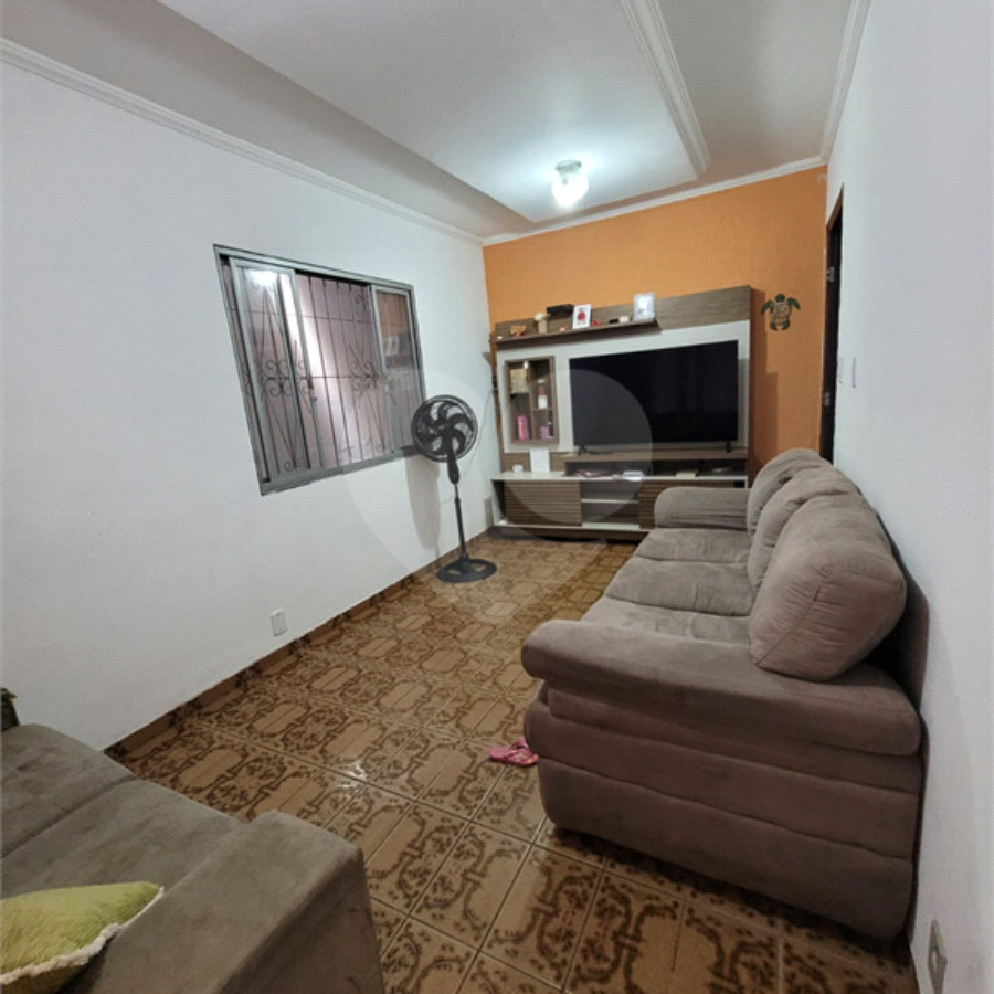 Casa com Edícula à Venda, 4 Dorms no Pq. Novo Horizonte em São José dos Campos/SP