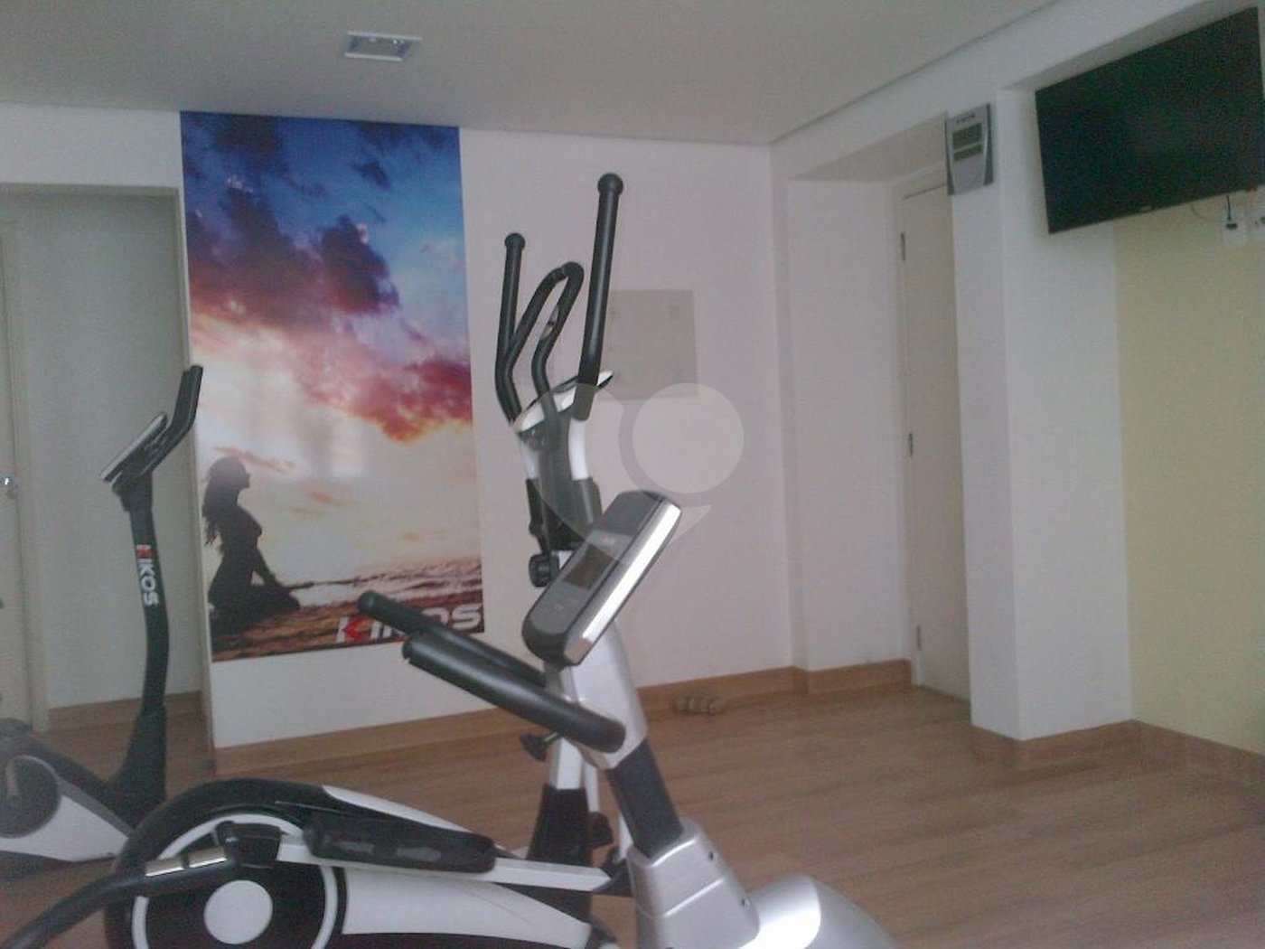Moema - Apartamento 2 dormitórios c/suíte e Ar condicionado mobiliado !!!