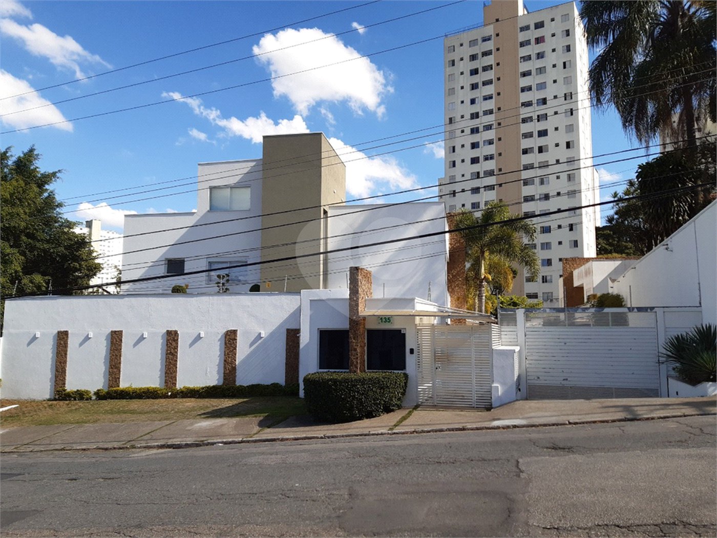 SOBRADO EM CONDOMÍNIO FECHADO A VENDA NO TREMEMBÉ - MARAVILHOSO