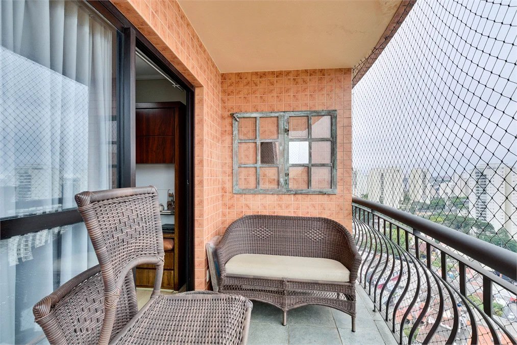 Apartamento a venda no Alto da Boa Vista com 3 quartos