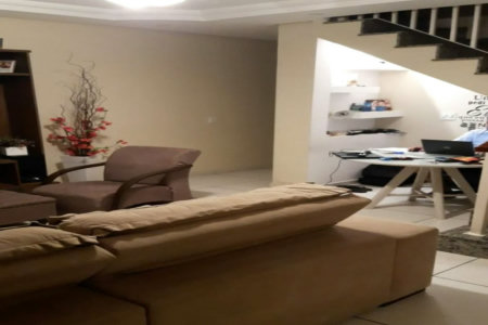 Casa à venda com 3 quartos, sendo 1 suíte,  em Vila Dalva, São Paulo, SP