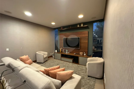 Casa a venda no condomínio Damha II