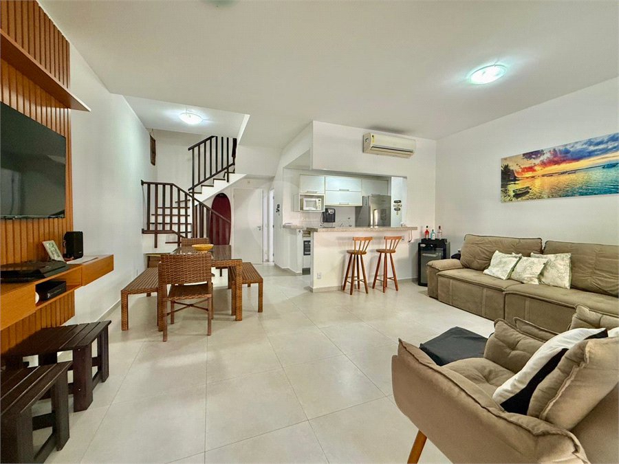 Apartamento Duplex bem localizado com 3 Quartos à venda, 120m² - Enseada, Guarujá - SP