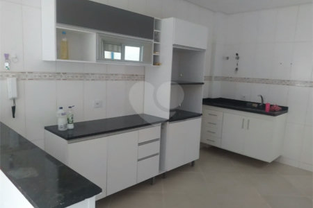 Apartamento com 3 dormitórios para alugar