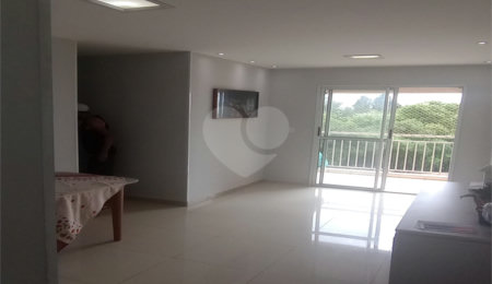 Apartamento à venda com 3 quartos, sendo 1 suíte,  em Parque Sabará, São Carlos, SP