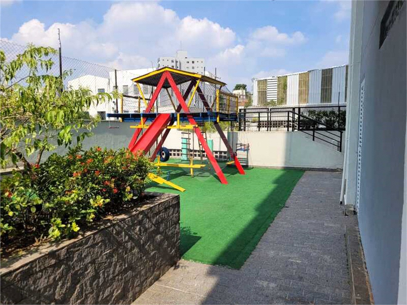 Apartamento 02 dormitórios com 1 vaga na Saúde em 60m2