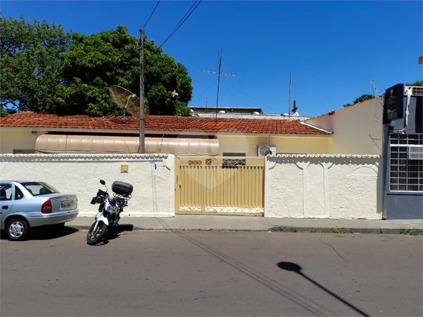Casa à Venda na Vila Costa do Sol - São Carlos.