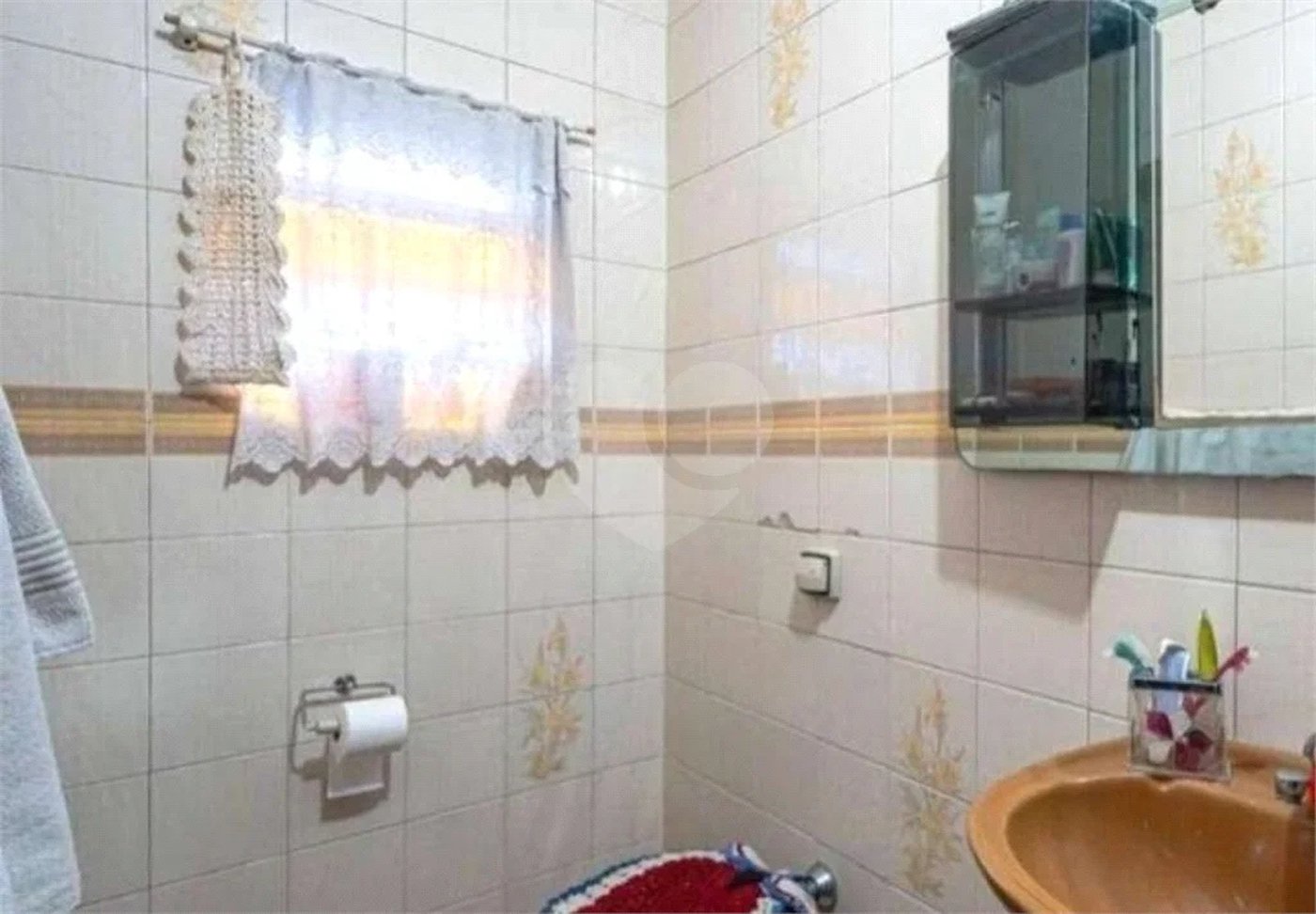 Sobrado à venda com 3 dormitórios na Vila Carrão