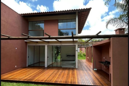 Casa à venda com 2 Suítes e mais um quarto multiuso na Reserva Sapiranga em Praia do Forte