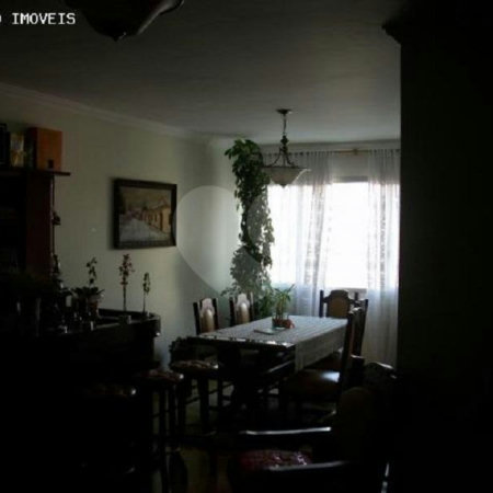 Apartamento à Venda na Paraíso / 03 Dormitórios