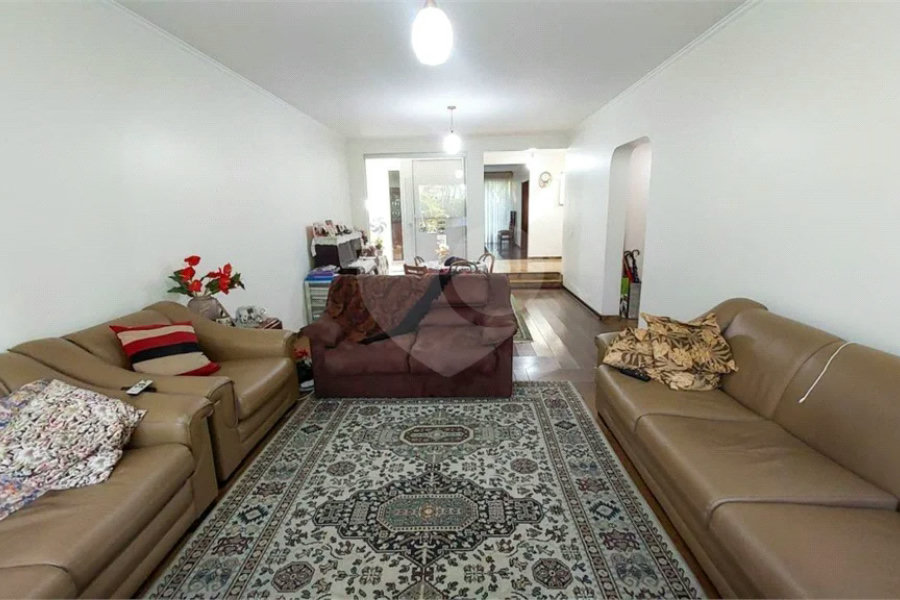 Casa à venda com 6 quartos, sendo 3 suítes,  em Jardim Brasil (zona Sul), São Paulo, SP