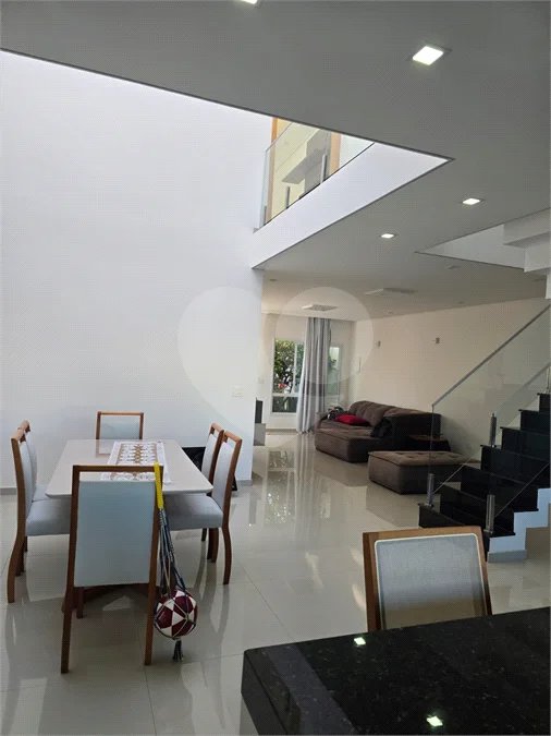 Casa á Venda 185m², 3 quartos- Residencial Solaris- Mogi das Cruzes