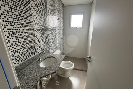 Apartamento á venda na região do Vila Prado.