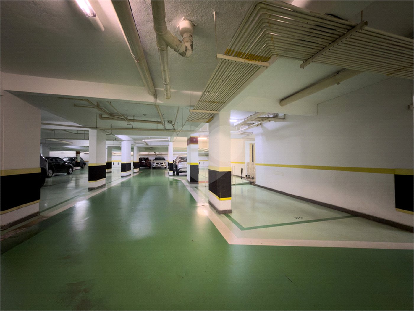 Apartamento com 190 metros 3 suítes 4 vagas de garagem