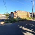 Casa térrea com 2 dormitórios.