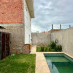 Sobrado a venda com 3 dormitorios sendo 1 suite com closet e varanda no bairro Arcoville