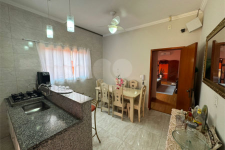 Casa com 03 Dormitórios á venda, em Jardim Alvorada, São Carlos.