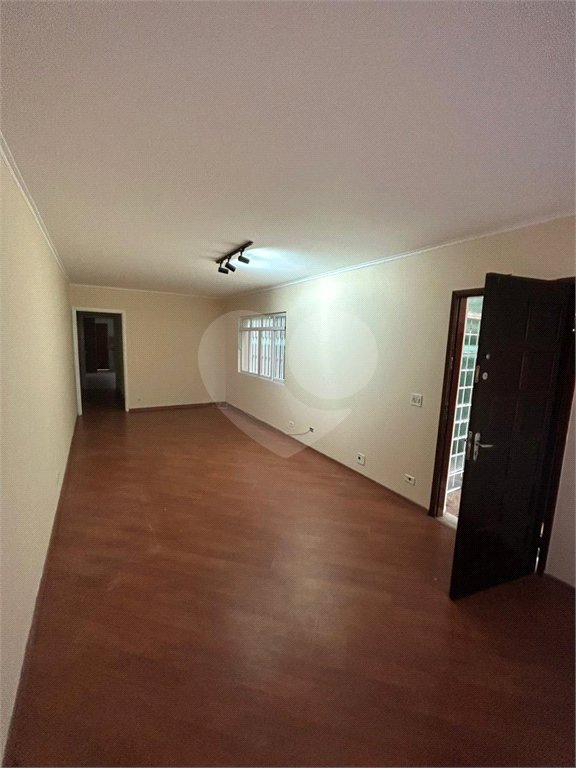 Sobrado em São Paulo com 140m², 4 dormitórios e 2 vagas de garagem