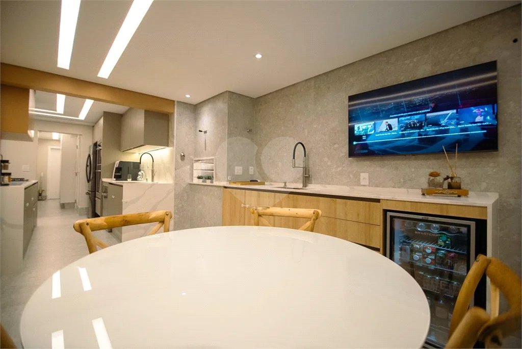 Mooca Apartamento para venda Área Útil 158m 4 dormitórios 2 suítes 3 vagas Porteira Fechada.
