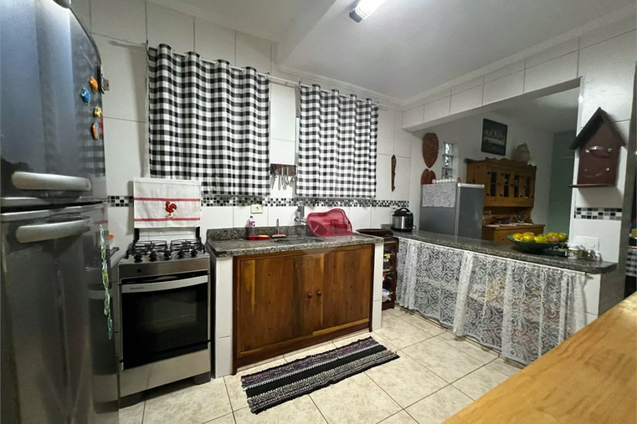 Casa à venda com 4 quartos, sendo 1 suíte,  em Costa do Sol, Bertioga, SP