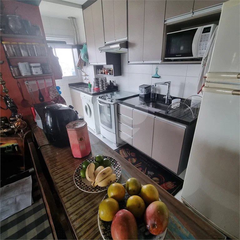 Apartamento em cobertura na Vila Prudente com 2 dormitórios, 1 suíte, 2 sacadas e hidromassagem.